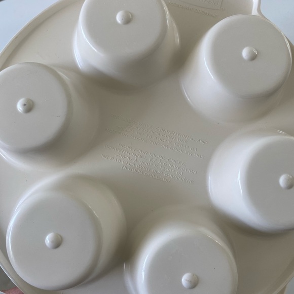 Rubbermaid Microwave Cookware - Picture 7 of 9